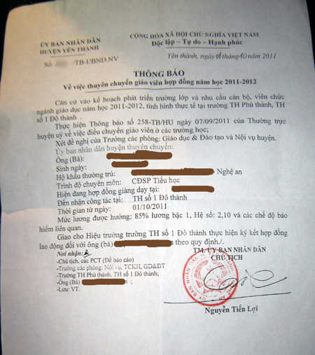 Quyết định thuyên chuyển giáo viên hợp đồng của huyện Yên Thành (Nghệ An) đã gặp phải sự phản đối của nhiều thầy cô.