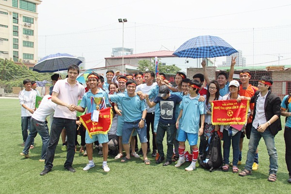Đội bóng nhận giải nhất, giải Nghệ Tĩnh Open lần IV- năm 2012